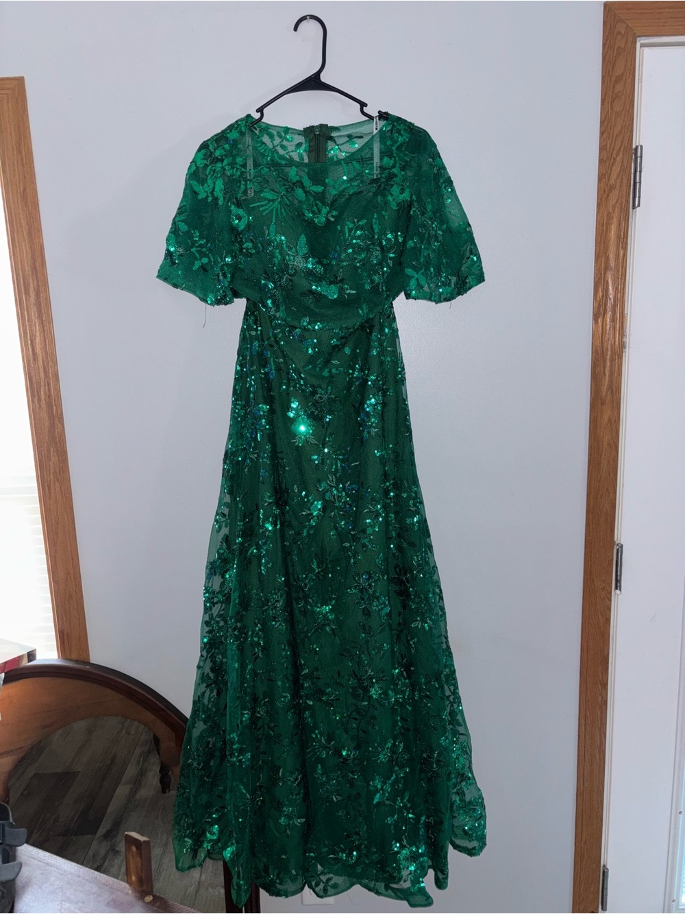 Elegant Green Sequin Maxi Dress